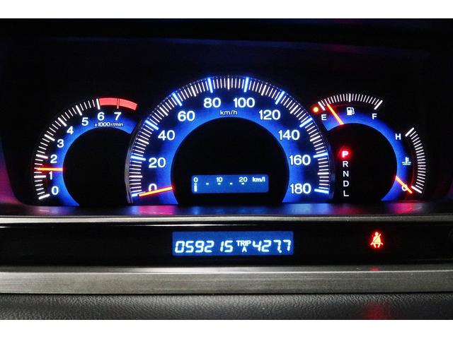オデッセイ Ｍ　後期型　社外１８ＡＷ　ローダウン　エアロ　社外ＨＤＤナビ　ＴＶ　ＤＶＤ　Ｂモニ　ＥＴＣ　キーレス　ＨＩＤ　黒革調Ｓカバー　ウインカーミラー　Ｄバイザー　メッキグリル　メッキピラー　走行５．９万Ｋｍ（19枚目）