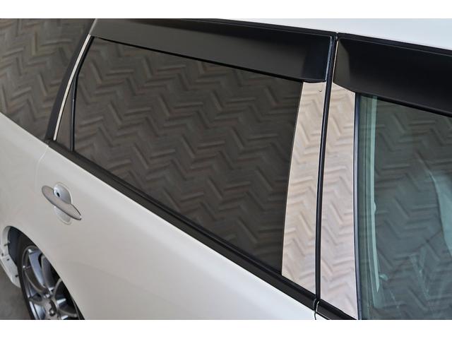 オデッセイ Ｍ　後期型　社外１８ＡＷ　ローダウン　エアロ　社外ＨＤＤナビ　ＴＶ　ＤＶＤ　Ｂモニ　ＥＴＣ　キーレス　ＨＩＤ　黒革調Ｓカバー　ウインカーミラー　Ｄバイザー　メッキグリル　メッキピラー　走行５．９万Ｋｍ（23枚目）