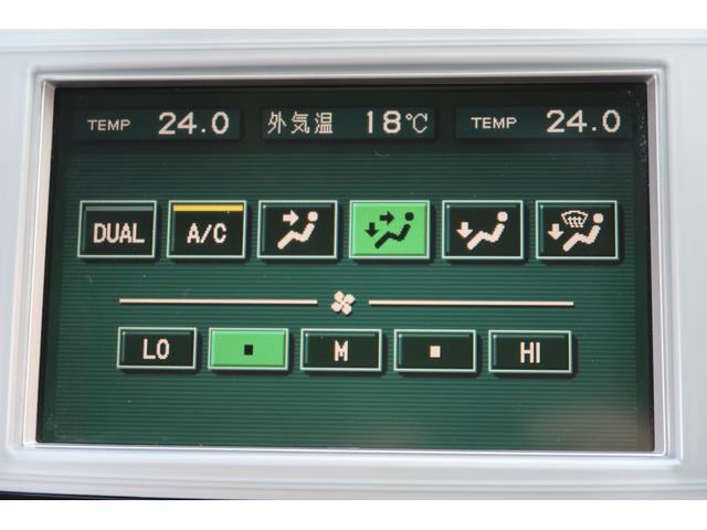 マークＸ ２５０Ｇ　Ｌパッケージ　ワンオーナー　純正ナビ　Ｂカメラ　ＥＴＣ　ドラレコ　スマートキー　Ｆ左右電動シート　オーディオＳＷ付ウッドコンビハンドル　ＨＩＤ　フォグ　純正ＡＷ　ＭＴモード付５速ＡＴ　Ｄバイザー　オールオートＰ／Ｗ（17枚目）