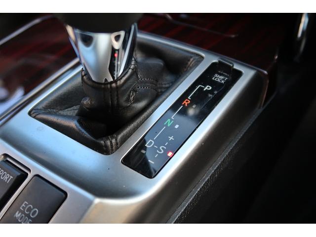 マークＸ ２５０Ｇ　Ｆパッケージ　ストラーダナビ　地デジ　ブルートゥース　ＵＳＢ　Ｂカメラ　ＥＴＣ　社外１８ＡＷ　ローダウン　ＬＥＤライト　ウッドコンビＨ　ウインカーミラー　Ｄバイザー　ＭＴモード付６速ＡＴ　禁煙車　車検Ｒ８．１０（14枚目）