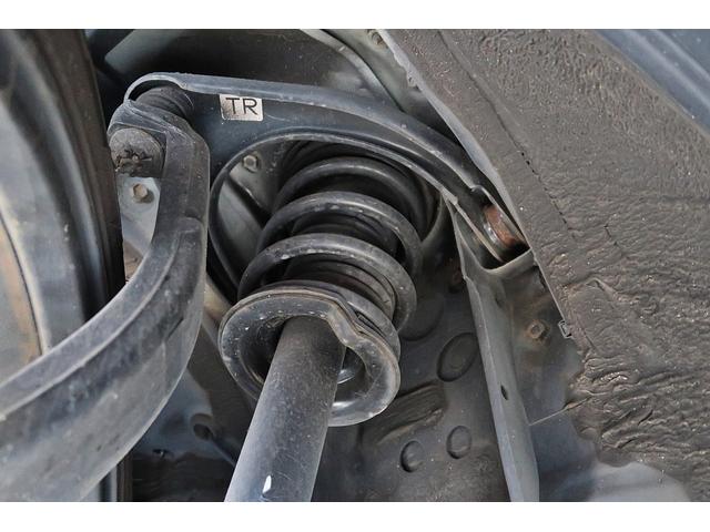 マークＸ ２５０Ｇ　Ｆパッケージ　ストラーダナビ　地デジ　ブルートゥース　ＵＳＢ　Ｂカメラ　ＥＴＣ　社外１８ＡＷ　ローダウン　ＬＥＤライト　ウッドコンビＨ　ウインカーミラー　Ｄバイザー　ＭＴモード付６速ＡＴ　禁煙車　車検Ｒ８．１０（27枚目）