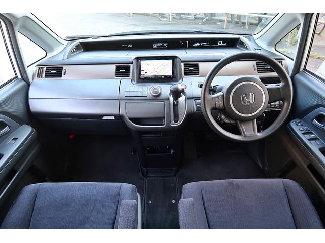 ステップワゴン G Lパッケージ 後期型 両側電動スライドドア カロッツェリアナビ 地デジ ブルートゥース Bカメラ ETC キーレス HID 純正AW ドアバイザー 前後ドラレコ ウインカーミラー 走行7.1万キロ 車検令和9年1月(6枚目)