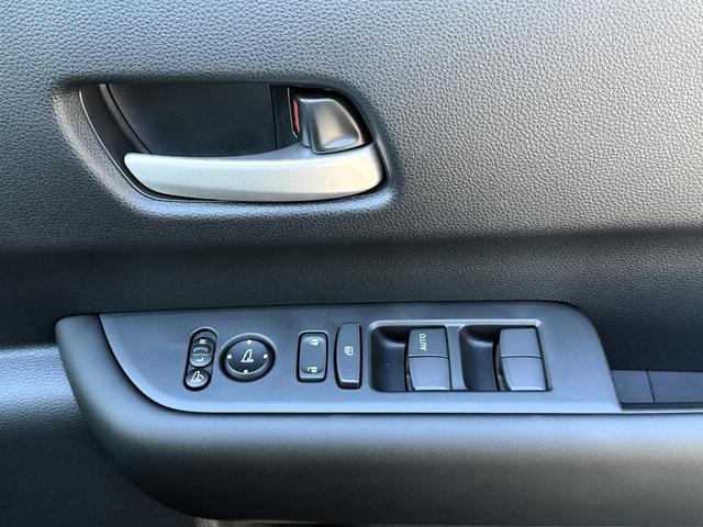 フリード ｅ：ＨＥＶエアー　ＥＸ　９インチホンダ純正コネクトナビ　バックカメラ　ＥＴＣ　Ａｐｐｌｅｃａｒｐｌａｙ　ａｎｄｒｏｉｄａｕｔｏ　フルセグ　保証継承付き（29枚目）