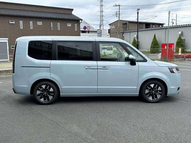 ステップワゴン e:HEVエアー EX 11.4型純正ナビ マルチビューカメラ ETC2.0 AppleCarPlay/AndroidAuto対応 シートヒーター両側パワースライド 内装ブラック パワーバックドア(10枚目)