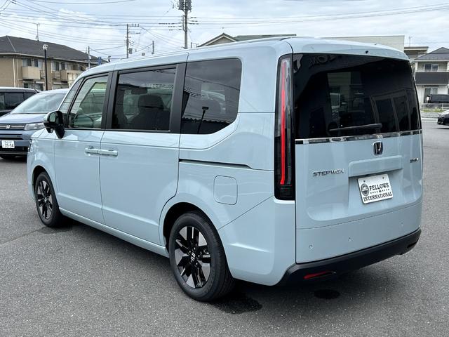ステップワゴン e:HEVエアー EX 11.4型純正ナビ マルチビューカメラ ETC2.0 AppleCarPlay/AndroidAuto対応 シートヒーター両側パワースライド 内装ブラック パワーバックドア(13枚目)