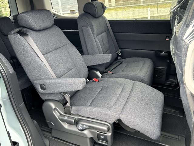 ステップワゴン e:HEVエアー EX 11.4型純正ナビ マルチビューカメラ ETC2.0 AppleCarPlay/AndroidAuto対応 シートヒーター両側パワースライド 内装ブラック パワーバックドア(21枚目)