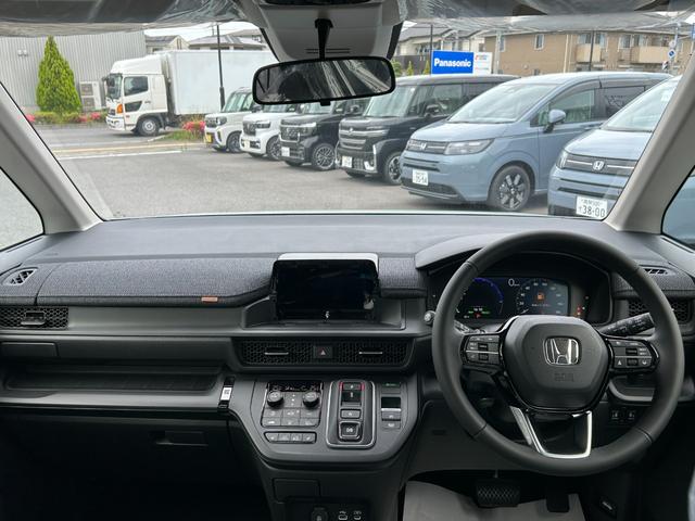 ステップワゴン e:HEVエアー EX 11.4型純正ナビ マルチビューカメラ ETC2.0 AppleCarPlay/AndroidAuto対応 シートヒーター両側パワースライド 内装ブラック パワーバックドア(24枚目)