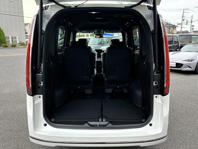 ステップワゴン eHEVスパーダプレミアムラインブラックエディション 9型純正ナビ マルチビューカメラ ETC2.0 1.2列目シートヒーター パワーバックドア AppleCarPlay/Android対応(16枚目)