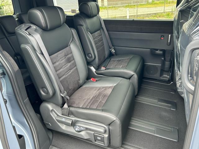 ステップワゴン eHEVスパーダプレミアムラインブラックエディション 11.4型純正ナビ マルチビューカメラ ETC2.0 両側パワースライド パワーバックドア 1列目2列目シートヒーター AppleCarPlay/Android対応(19枚目)