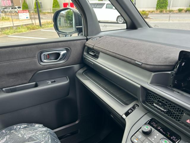 ステップワゴン eHEVスパーダプレミアムラインブラックエディション 11.4型純正ナビ マルチビューカメラ ETC2.0 両側パワースライド パワーバックドア 1列目2列目シートヒーター AppleCarPlay/Android対応(27枚目)