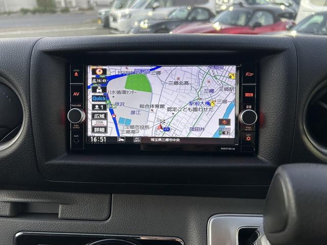 NV350キャラバンバン ロングプレミアムGX トランスポーター フロア床張り&サイドボックス 1オーナー禁煙車 純正ナビ アラウンドモニター オートスライド ETC2.0 ドライブレコーダー(4枚目)