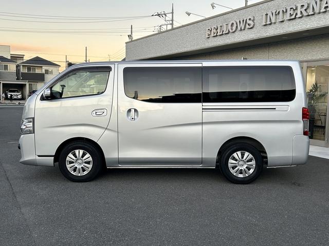 NV350キャラバンバン ロングプレミアムGX トランスポーター フロア床張り&サイドボックス 1オーナー禁煙車 純正ナビ アラウンドモニター オートスライド ETC2.0 ドライブレコーダー(15枚目)