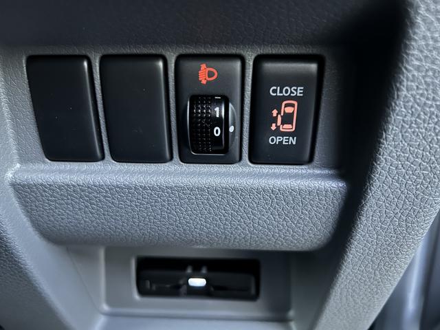 NV350キャラバンバン ロングプレミアムGX トランスポーター フロア床張り&サイドボックス 1オーナー禁煙車 純正ナビ アラウンドモニター オートスライド ETC2.0 ドライブレコーダー(27枚目)