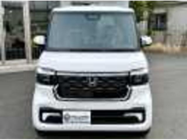 Ｎ－ＢＯＸカスタム ターボ　純正８型ディスプレイオーディオ　バックカメラ　ＥＴＣ　ＡｐｐｌｅＣａｒＰｌａｙ／ＡｎｄｒｏｉｄＡｕｔｏ対応　両側パワースライド　シートヒーター（6枚目）