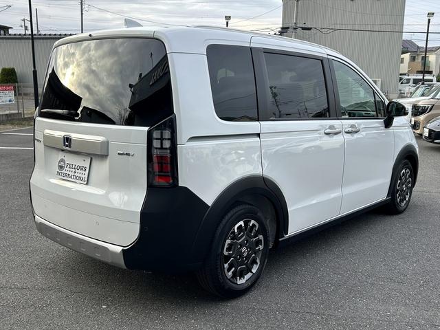 フリード e:HEVクロスター 純正9インチコネクトナビ マルチビューカメラ ETC アダプティブドライビングビーム 後退出庫サポート リアクーラー AppleCarPlay/AndroidAuto対応 シートヒーター 両側電動ドア(13枚目)