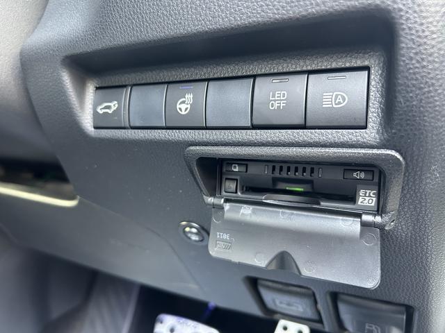 ＲＡＶ４ Ｇ　ＴＲＤエアロ　社外ホイール　ＧＤマフラー　９インチ純正ナビ　バックカメラ　ＥＴＣ　ＡＣコンセント　デジタルインナーミラー　スタッドレス付き　パワーバックドア　１オーナー　スマートキー×２（24枚目）