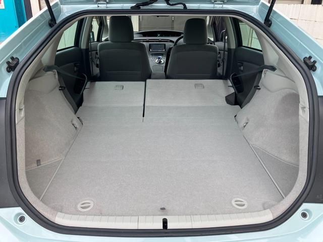 プリウス S アルパインSDナビ バックモニター フルセグTV CD DVD再生ETC スマートキー プッシュEGスタート AUTOライト FOGライト ミラーウインカー 15AW 整備記録簿付 走行4.8万キロ(35枚目)