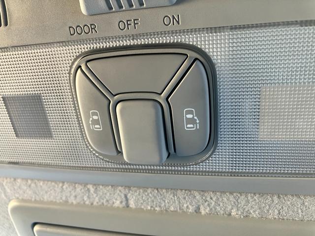 エスティマ 2.4アエラス Gエディション 後席フリップダウンモニター Pioneerナビ バックモニター Bluetooth CD/SD DVD再生 スマートキー ETC クルコン 両側パワースライドドア HIDライト フォグ 純正17AW(8枚目)