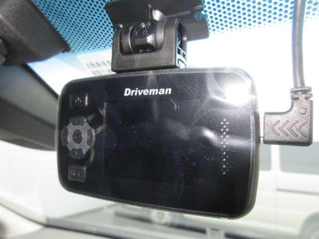 Fパッケージ コンフォートエディション 禁煙車 ワンオーナー 記録簿有り 純正メモリーナビ Rカメラ 車外ドライブレコーダー Bluetooth SDカード利用可 シートヒーター オートリトラミラー LEDライト オートライト(5枚目)