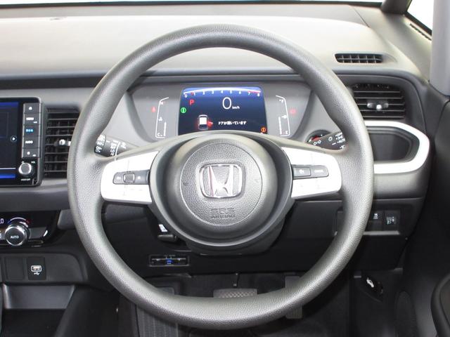 フィット ホーム 元当社社有車 禁煙車 ワンオーナー 純正9インチナビ/リアカメラ ETC USBジャック LEDオートライト ブレーキホールド機能/電子パーキング サイドカーテンSRS フルセグ Bluetooth(16枚目)