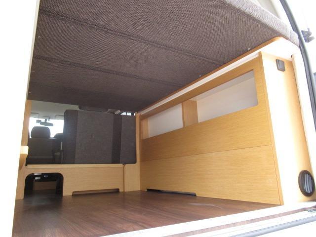 ハイエースバン 　トイファクトリー　バーデン　キャンピング車　シンク　４０Ｌ冷蔵庫　サブバッテリー　走行充電　コンバーター外部充電　外部電源　５００Ｗインバーター　１３Ｌ給排水タンク　リアヒーターリアクーラー　パワスラ（74枚目）