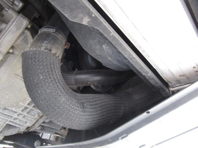 デュカト 　ローラーチーム　リビングストーン５　キャンピングカー　ディーゼル　ＦＦヒーター　温水ボイラー　シンク　冷蔵庫　サブバッテリー　走行充電　コンバーター外部充電　ルーフベント　給排水タンク　６速ＡＴ（52枚目）