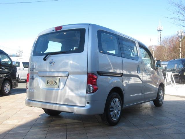 ＮＶ２００バネットワゴン 　ＦＯＣＳ　Ｌｕｚ　リノタクミ　新規架装車　フリップダウンモニター　サブバッテリー　走行充電　外部充電　ナビ切替スイッチ　キャンピングカー（62枚目）