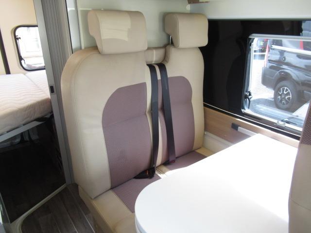 デュカト 　アドリア　ツイン５４０ＳＰＴ　キャンピング車　ＮｏｘＰＭ適合　ディーゼルターボ　１５００Ｗインバーター　電動マックスファン　ＦＦヒーター　温水ボイラー　フィアマ製サイドオーニング　ツインサブバッテリー（6枚目）
