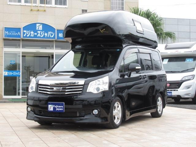 ノア カトーモーター　チップトップ　ガソリン２ＷＤ　ツインサブバッテリー　１５００Ｗインバーター　走行充電　外部充電　３ナンバー　５人乗車２人就寝　電子レンジ　ファンタスティックベント　テイン車高調　リアクーラー　ＸスペシャルＥＤ（18枚目）