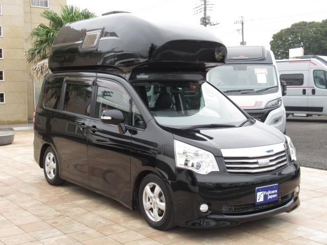 ノア カトーモーター　チップトップ　ガソリン２ＷＤ　ツインサブバッテリー　１５００Ｗインバーター　走行充電　外部充電　３ナンバー　５人乗車２人就寝　電子レンジ　ファンタスティックベント　テイン車高調　リアクーラー　ＸスペシャルＥＤ（25枚目）