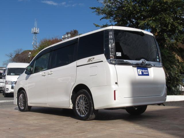 ヴォクシー バンテック新潟　バンレボＭＲ　ガソリン４ＷＤ　シングルサブバッテリー　２０００Ｗインバーター　走行充電　外部充電　シンク　べバストＦＦヒーター　フリップダウンモニター　リアクーラー　リアヒーター　電子レンジ　ソーラーパネル（28枚目）
