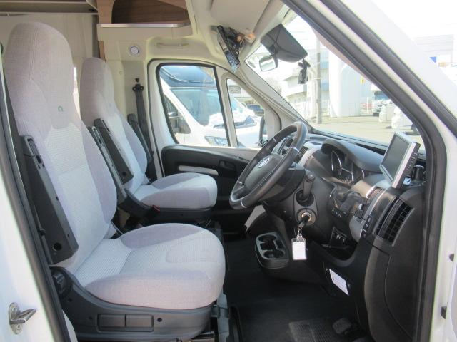 デュカト アドリア　マトリックスアクセス５２０ＳＴ　キャンピングカー　８ナンバー　ツインサブバッテリー　１５００Ｗインバーター　ドメティックルーフエアコン　フィアマオーニング　ボイラー　３ＷＡＹ冷蔵庫　９速ＡＴ　カセットトイレ　コンロ　シンク（53枚目）