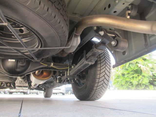 ハイエースバン トヨタモビリティ神奈川　アルトピアーノ　キャンピングカー　４ナンバー　２ＷＤガソリン　ベッドキット　冷蔵庫　ＴＳＳ　ＪＢＬリアスピーカー　ドラレコ　ナビ　ＥＴＣ　フリップダウンモニター　６人乗車人就寝　社外アルミホイール　リアクーラー（22枚目）