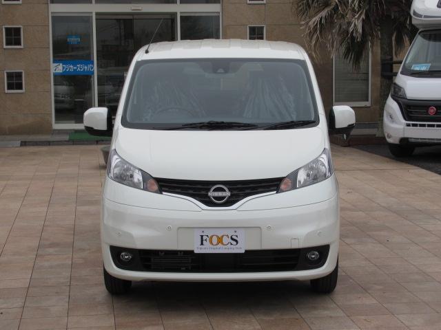 ＮＶ２００バネットワゴン ＦＯＣＳ　ルソ　新車　キャンピングカー　５ナンバー　シングルサブバッテリー　走行充電　外部充電　室内外部電源口　フリップダウンモニター　ナビ切替スイッチ　断熱　５人乗車２人就寝　１６００ｃｃ　２ＷＤ　電圧計（33枚目）