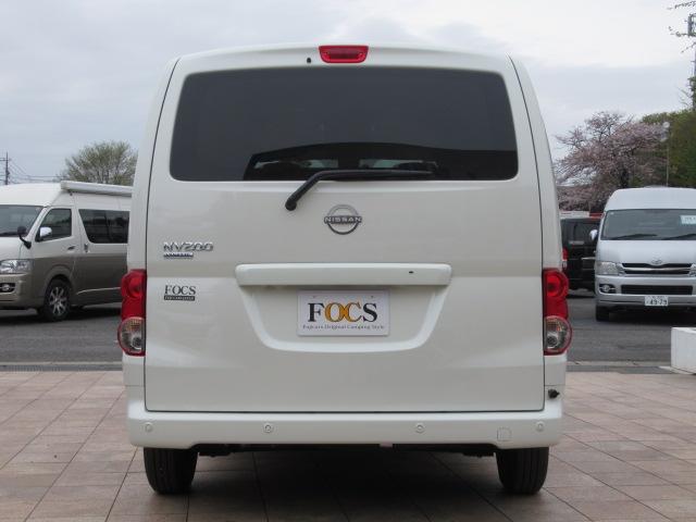 ＮＶ２００バネットワゴン ＦＯＣＳ　ルソ　新車　キャンピングカー　５ナンバー　シングルサブバッテリー　走行充電　外部充電　室内外部電源口　フリップダウンモニター　ナビ切替スイッチ　断熱　５人乗車２人就寝　１６００ｃｃ　２ＷＤ　電圧計（34枚目）