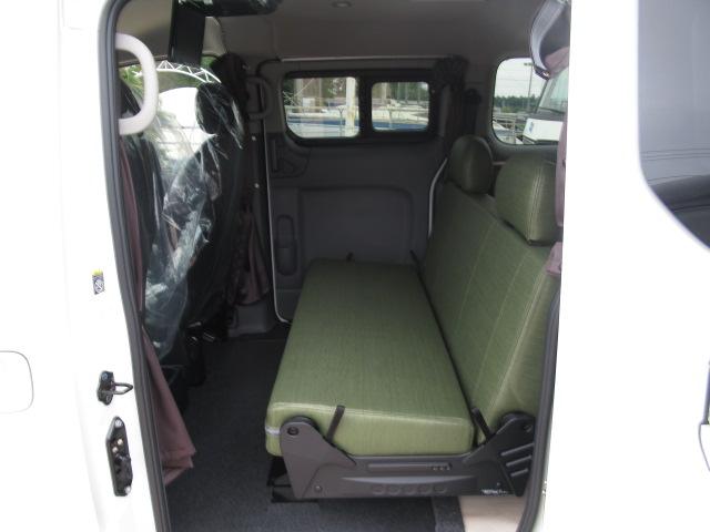ＮＶ２００バネットワゴン ＦＯＣＳ　ルソ　新車　キャンピングカー　５ナンバー　シングルサブバッテリー　走行充電　外部充電　室内外部電源口　フリップダウンモニター　ナビ切替スイッチ　断熱　５人乗車２人就寝　１６００ｃｃ　２ＷＤ　電圧計（50枚目）