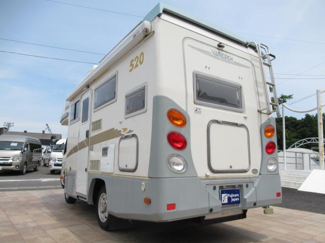 カムロード バンテック　ジル５２０　キャンピングカー　８ナンバー　ツインサブバッテリー１５００Ｗインバーター　走行充電　外部充電　家庭用エアコン　マックスファン　ＦＦヒーター　オーニング　シンク　温水ボイラー　電子レンジ　ソーラーパネル（29枚目）