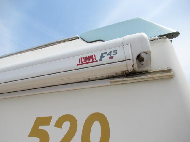 カムロード バンテック　ジル５２０　キャンピングカー　８ナンバー　ツインサブバッテリー１５００Ｗインバーター　走行充電　外部充電　家庭用エアコン　マックスファン　ＦＦヒーター　オーニング　シンク　温水ボイラー　電子レンジ　ソーラーパネル（60枚目）