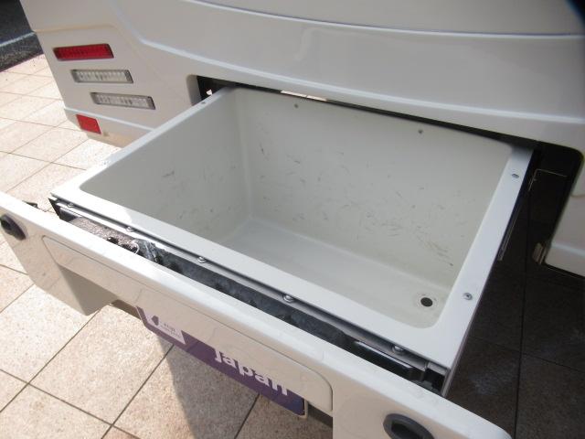 カムロード バンテック　ジル　キャンピングカー　８ナンバー　トリプルサブバッテリー　１５００Ｗインバーター　家庭用エアコン　マックスファン　フィアマオーニング　べバストＦＦヒーター　シンク　冷蔵庫　温水ボイラー　トイレ　シャワー（47枚目）