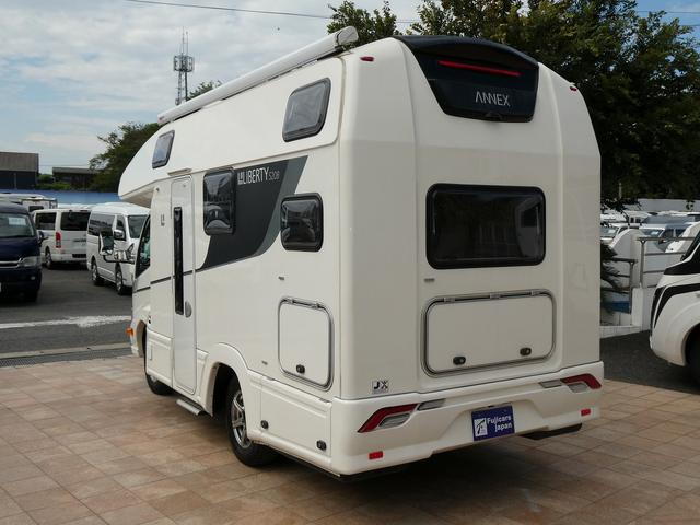 カムロード アネックス リバティ52DB キャンピングカー 8ナンバー 240Ahリチウムサブバッテリー 1500Wインバーター 家庭用エアコン マックスファン フィアマオーニング 床暖房 レカロシート 冷蔵庫 FFヒーター トイレ(32枚目)