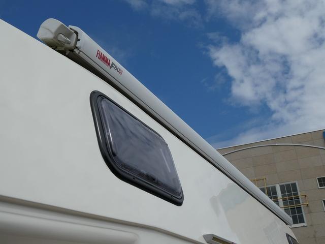 カムロード アネックス リバティ52DB キャンピングカー 8ナンバー 240Ahリチウムサブバッテリー 1500Wインバーター 家庭用エアコン マックスファン フィアマオーニング 床暖房 レカロシート 冷蔵庫 FFヒーター トイレ(46枚目)