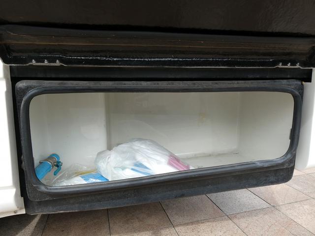 カムロード アネックス リバティ52DB キャンピングカー 8ナンバー 240Ahリチウムサブバッテリー 1500Wインバーター 家庭用エアコン マックスファン フィアマオーニング 床暖房 レカロシート 冷蔵庫 FFヒーター トイレ(56枚目)