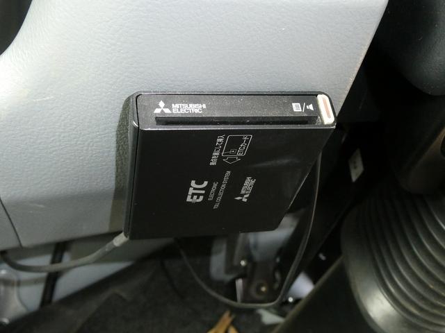 カムロード アネックス リバティ52DB キャンピングカー 8ナンバー 240Ahリチウムサブバッテリー 1500Wインバーター 家庭用エアコン マックスファン フィアマオーニング 床暖房 レカロシート 冷蔵庫 FFヒーター トイレ(66枚目)