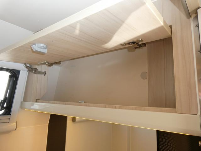 カムロード アネックス リバティ52DB キャンピングカー 8ナンバー 240Ahリチウムサブバッテリー 1500Wインバーター 家庭用エアコン マックスファン フィアマオーニング 床暖房 レカロシート 冷蔵庫 FFヒーター トイレ(78枚目)