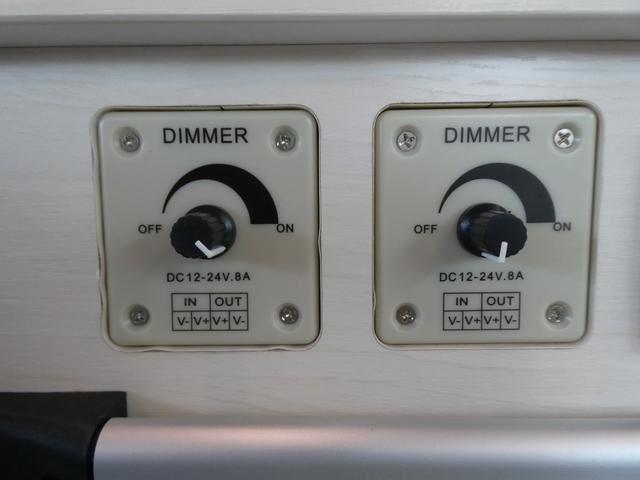 NV200バネットワゴン 東和モータース ツェルトNV キャンピングカー 5ナンバー シングルサブバッテリー 400Wインバーター CTEK走行充電 テレビ ボトロニック残量計 ポップアップルーフ 4人乗車4人就寝 1600cc ETC2.0 メモリーナビ(12枚目)