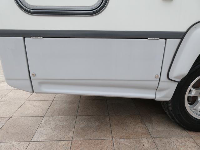 カムロード ナッツRV クレソンボヤージュW キャンピングカー 8ナンバー 家庭用エアコン リチウム300Ah 1500Wインバーター 走行・外部充電 マックスファン べバストFFヒーター オーニング ディーゼル2WD 冷蔵庫 電子レンジ テレビ(27枚目)