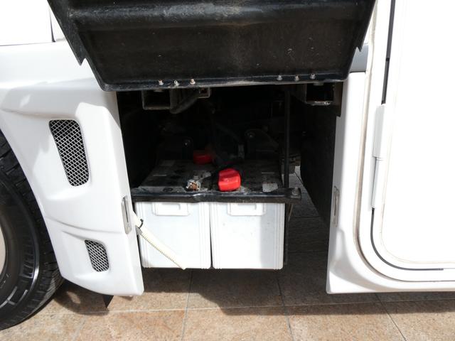 カムロード ナッツRV クレソンボヤージュW キャンピングカー 8ナンバー 家庭用エアコン リチウム300Ah 1500Wインバーター 走行・外部充電 マックスファン べバストFFヒーター オーニング ディーゼル2WD 冷蔵庫 電子レンジ テレビ(29枚目)