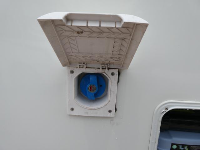 デュカト エースキャラバン　エース５６５　キャンピングカー　８ナンバー　トリプルサブバッテリー　１５００Ｗインバーター　家庭用エアコン　べバストＦＦヒーター　フィアマオーニング　ソーラーパネル　リアクーラー　温水ボイラー　９速ＡＴ　シャワー（44枚目）