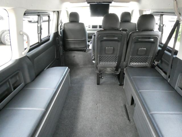 ハイエースワゴン ダイレクトカーズ ベッドキット キャンピングカー 3ナンバー ワイドミドル GL ベッドキット 2WD ガソリン 社外15インチアルミ SDナビ レンタアップ 2700cc 8人乗 リアクーラー リアヒーター キーレス LEDライト(3枚目)