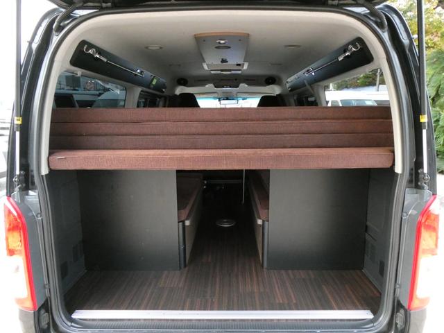 ハイエースワゴン トイファクトリー　ザラ　キャンピングカー　３ナンバー　ツインサブバッテリー　外部充電　マックスファン　エバスＦＦヒーター　フリップダウンモニター　前後コーナーセンサー　社外ショック　１０人乗車３人就寝　ガソリン２ＷＤ（55枚目）